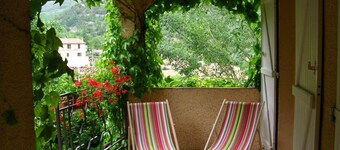 La tour - CASTEIL - Gîte