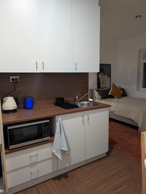 1 Schlafzimmer, WLAN, Bettwäsche