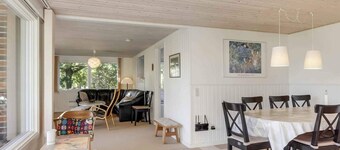 5 Star Holiday Home in Humble