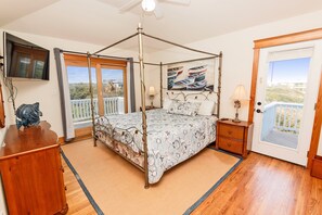 7 bedrooms, iron/ironing board, free WiFi, bed sheets