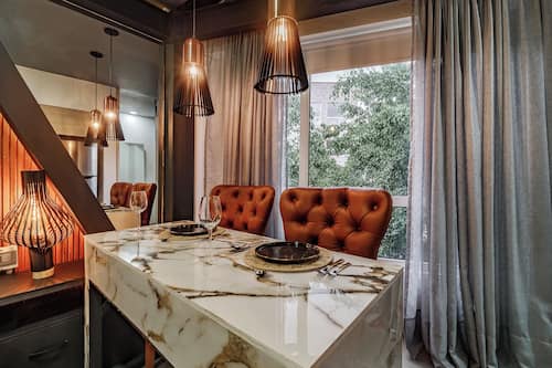 Deluxe Double Room | In-room safe, laptop workspace, iron/ironing board, free WiFi
