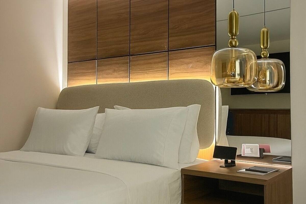 Superior Double Room 103 | Caja de seguridad en la habitación y tabla de planchar con plancha