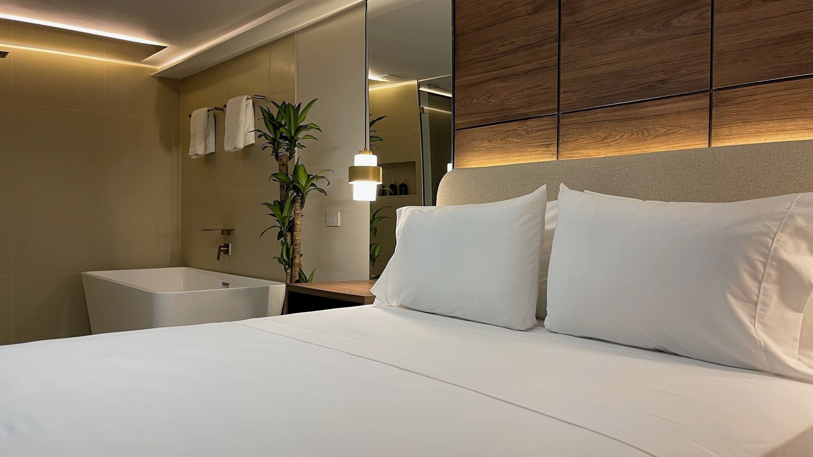 Superior Double Room 105 | In-room safe, iron/ironing board