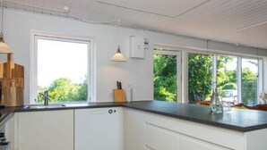 Unclassified image, 3 of 18, button - 5 Star Holiday Home in Ronde (Ronde)