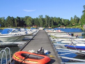 House | Marina - 4 Star Holiday Home in Stavsnas (Stavsnäs)