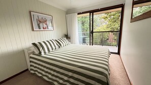 مكواة/لوح كي وواي فاي مجانًا وملاءات أسرّة