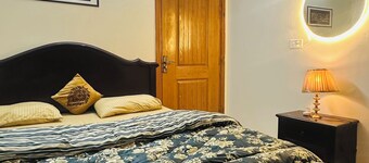 Luxrious 2-bedroom apartment in Islamabad with AC
