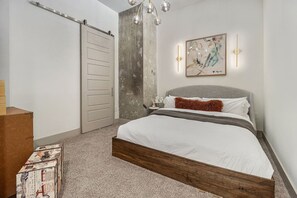 1 chambre, fer et planche à repasser, Wi-Fi gratuit, draps fournis