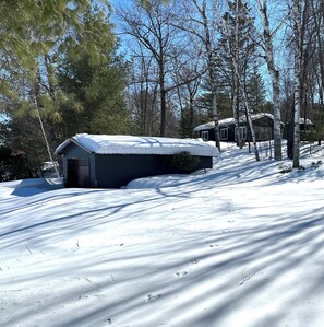 Property grounds - Lake Chippewa Flowage Stunning View 2-BR private home & dock, A/C, washer, dryer (Hayward)