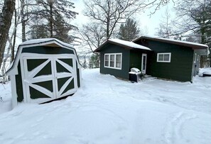 Exterior - Lake Chippewa Flowage Stunning View 2-BR private home & dock, A/C, washer, dryer (Hayward)