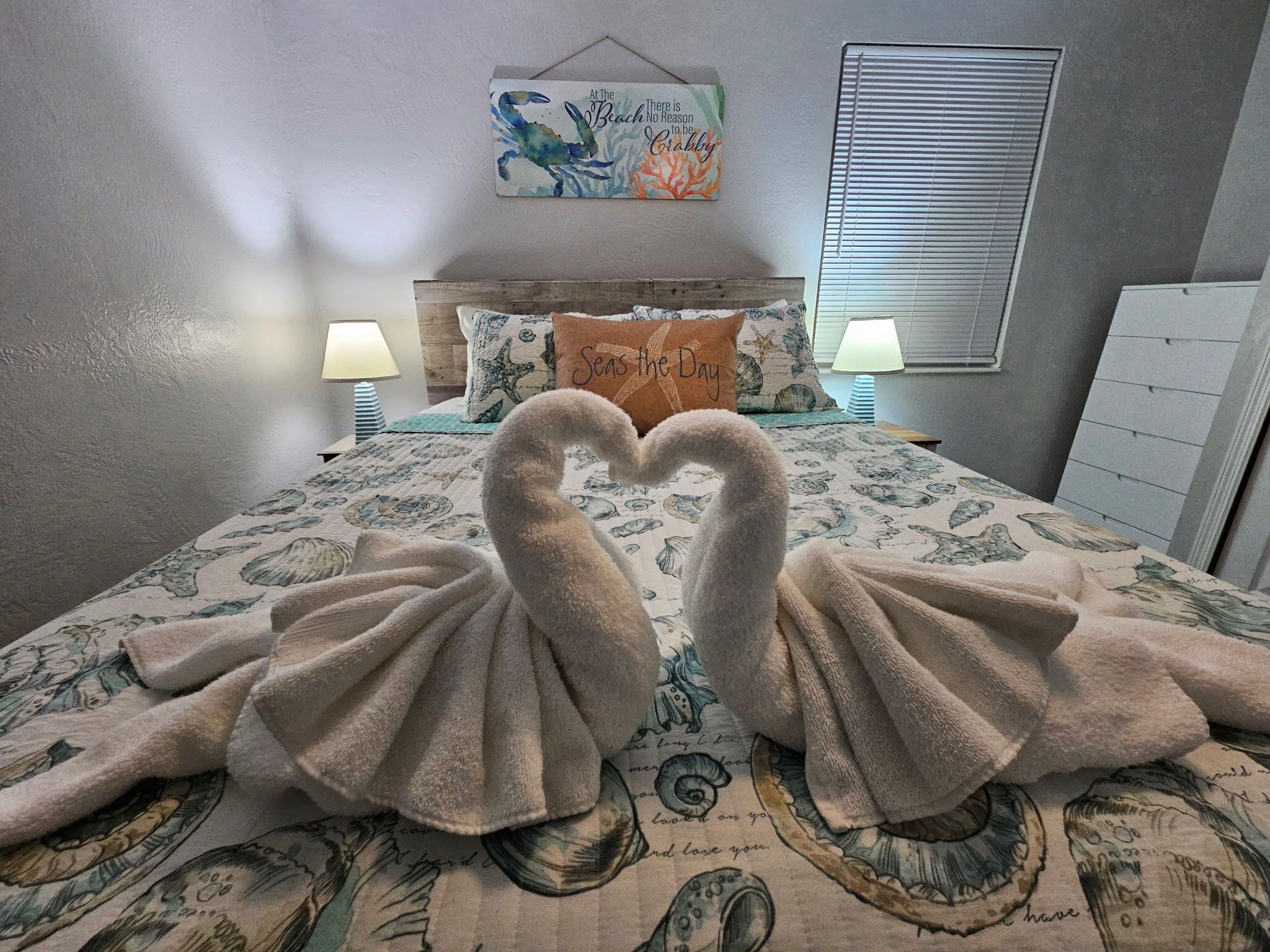 2 bedrooms, desk, iron/ironing board, free WiFi