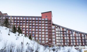 Exterior - Holiday Home in Arc Near Ski Slopes (Bourg-Saint-Maurice)