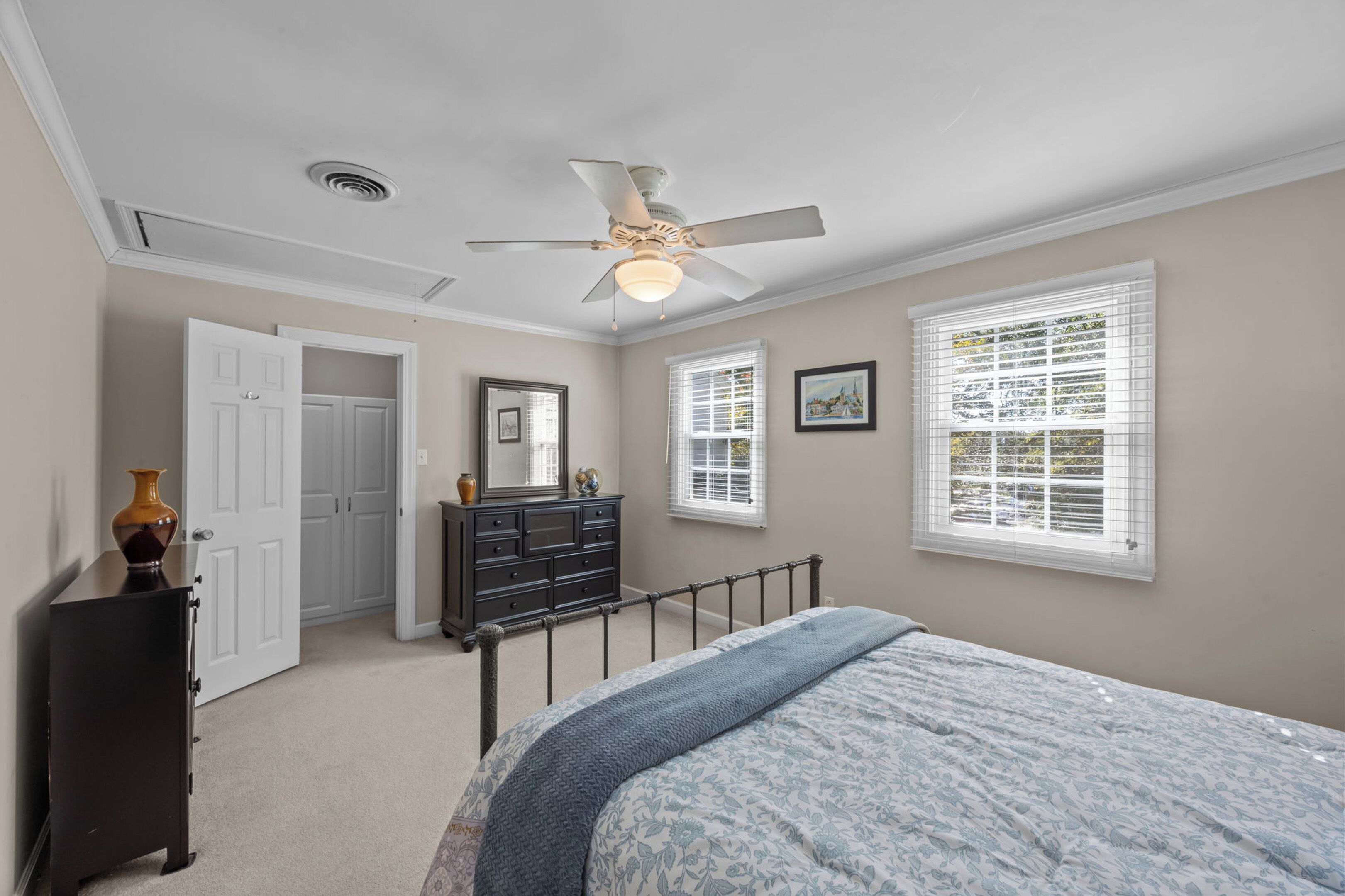 1 bedroom, iron/ironing board, WiFi (free), bed sheets