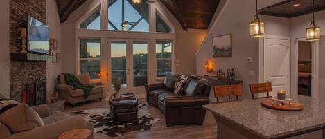 Smart-TV, Kamin, Bücher