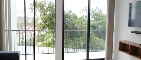 Smart TV, futbolito, tenis de mesa y estéreo