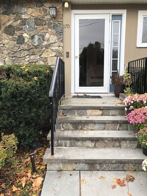 تفاصيل الفندق من الخارج