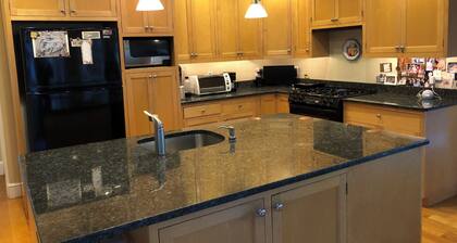 3-bedroom Ranch house between Waban Village and Four Corners