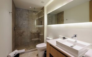 Superior Apartment | Bathroom - Chihuahua 230 by Wynwood House (Mexico City)