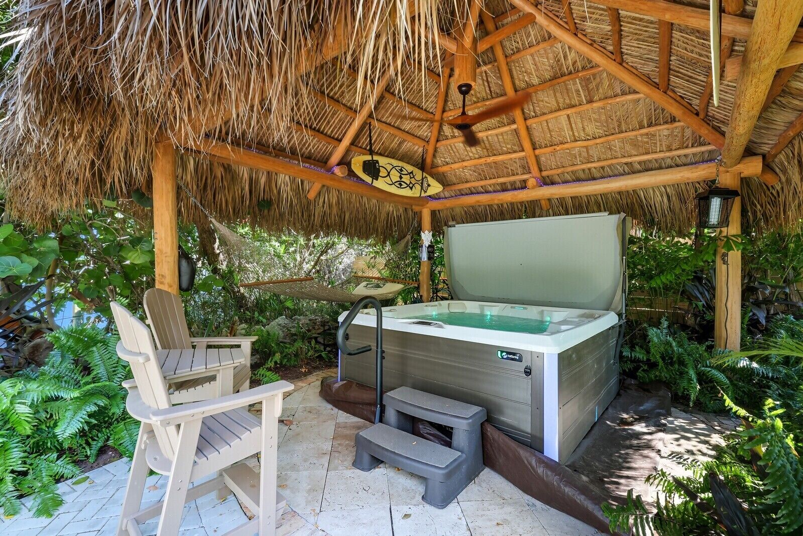 Bain à remous extérieur