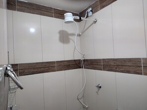 Toalhas de banho, papel higiênico