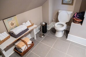 Hårtørrer, håndklæder