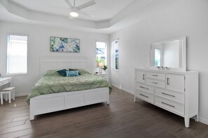 3 bedrooms, desk, free WiFi, bed sheets