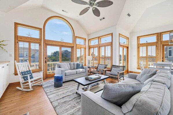 Televisión, chimenea