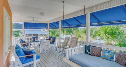 Prime Mid-Beach Location! 4 houses from the beach with 5 bedrooms!