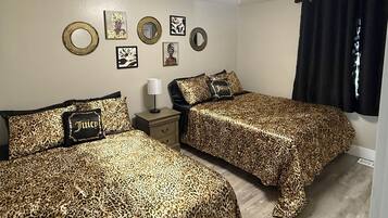 WiFi, bed sheets