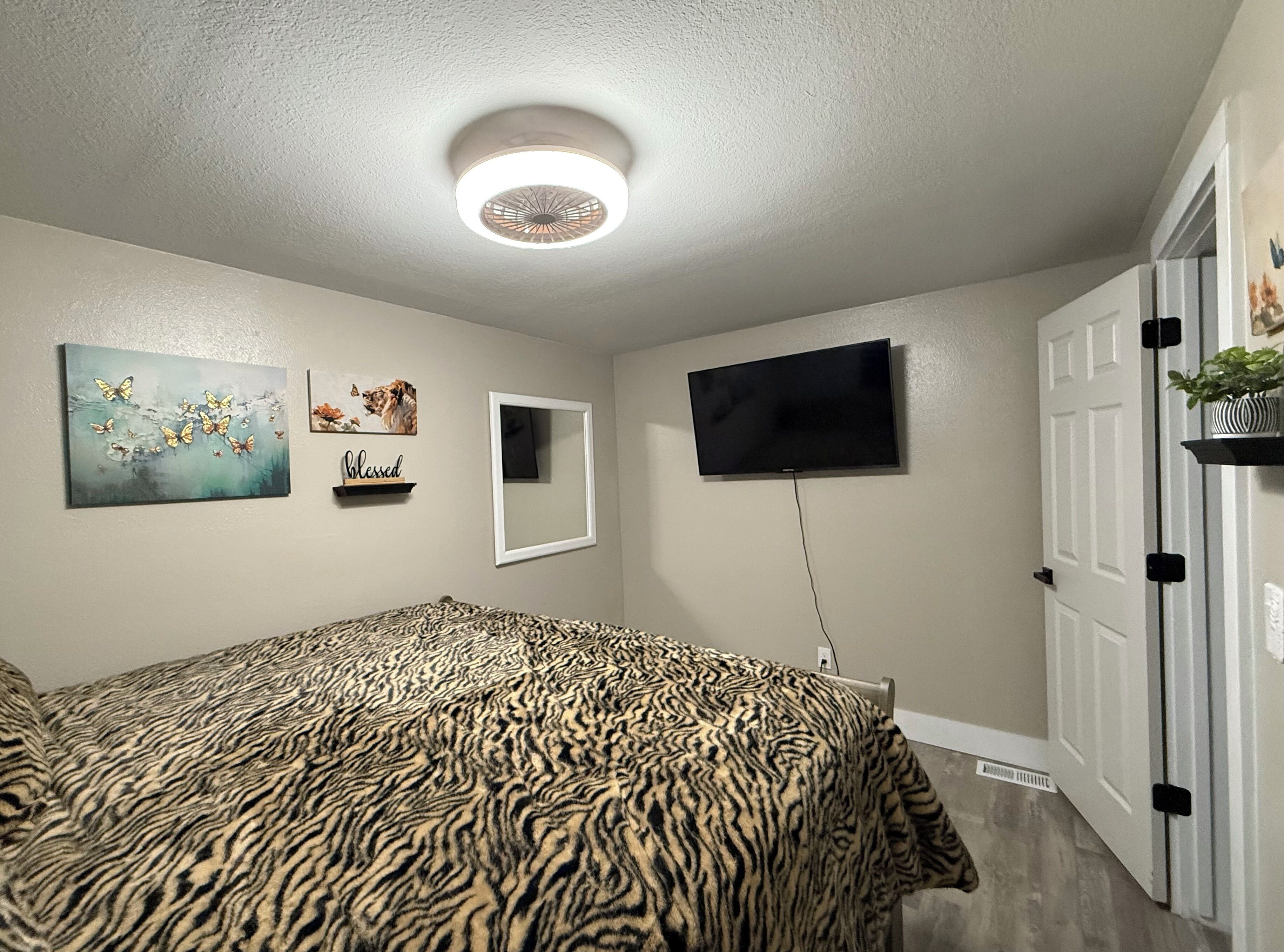 2 bedrooms, WiFi, bed sheets