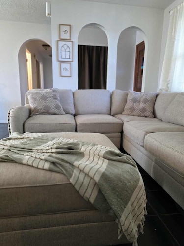 Welcoming 3-bedroom house in Rio Rancho