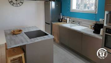 Horno, lavavajillas, cafetera o tetera y tostadora