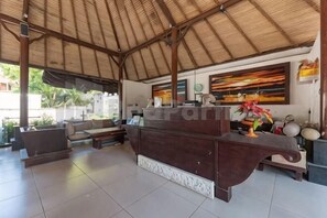 Interior - Ozz Hotel Kuta Bali manage by Ozz Group (Bali)