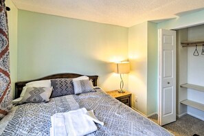 3 habitaciones, escritorio, tabla de planchar con plancha y wifi gratis 