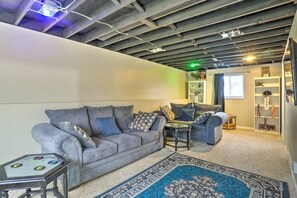 Smart TV - Charming Columbus Home about 7 Mi to Ohio State! (Columbus)