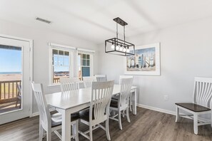 Dining - Whale  - Steps to Beach | Dog-Friendly Buxton Stay (Buxton)