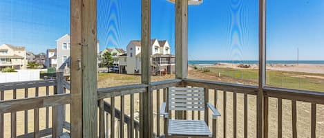 المنطقة المحيطة بالمنشأة