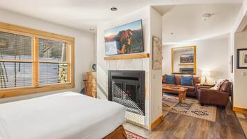 1 Schlafzimmer, BĂŒgeleisen/BĂŒgelbrett, WLAN, BettwĂ€sche