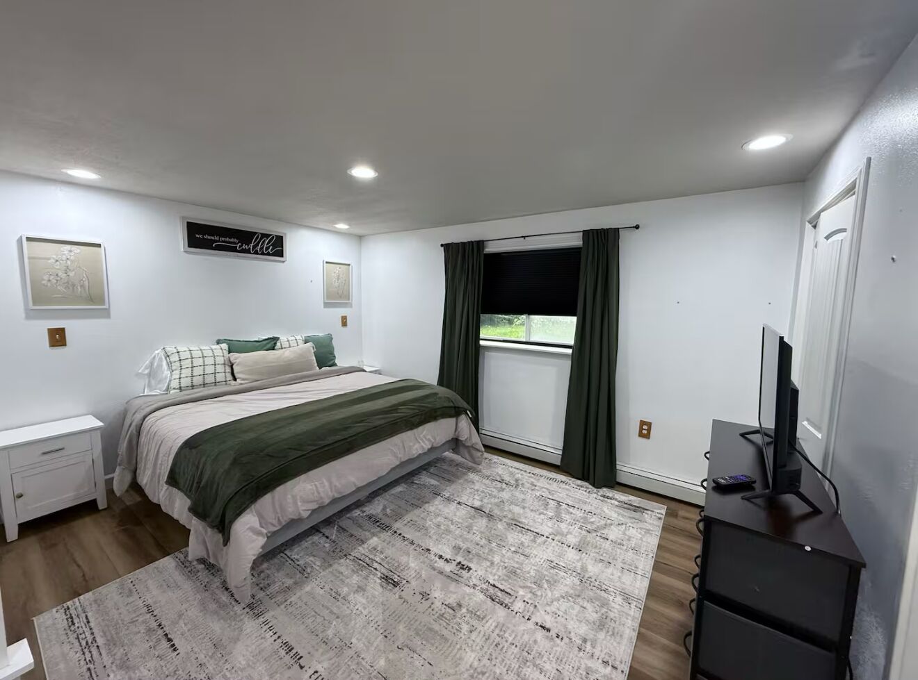 3 bedrooms, free WiFi, bed sheets