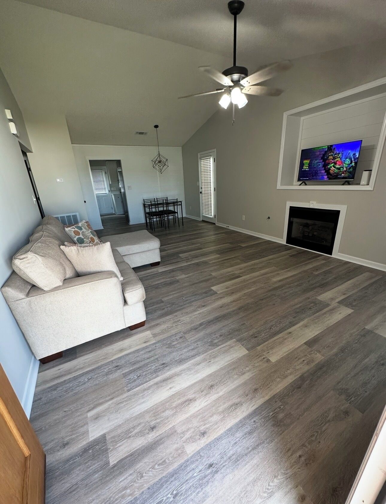 تلفزيون ذكي