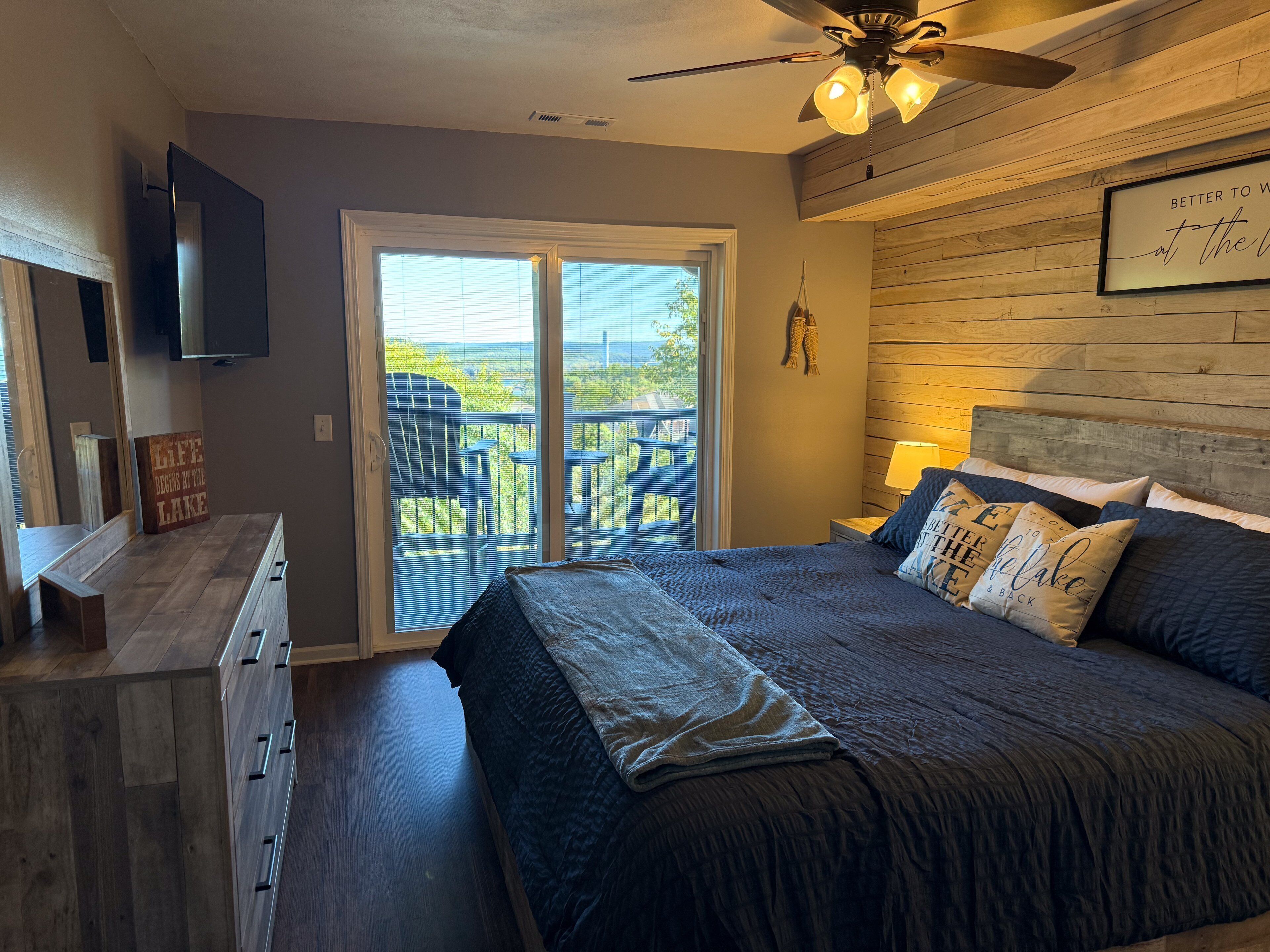 3 chambres, fer et planche à repasser, Wi-Fi gratuit, draps fournis