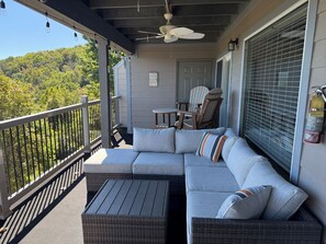 Terrace/patio - Lake View~Near SDC~FREE TICKETS INCLUDED! (TH 6-2) (Branson)