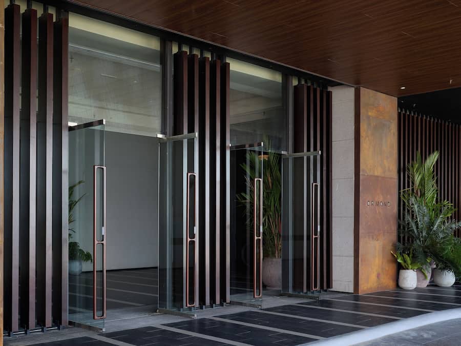 Pintu masuk hartanah