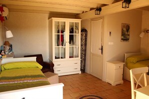 2 多间卧室、免费 WiFi