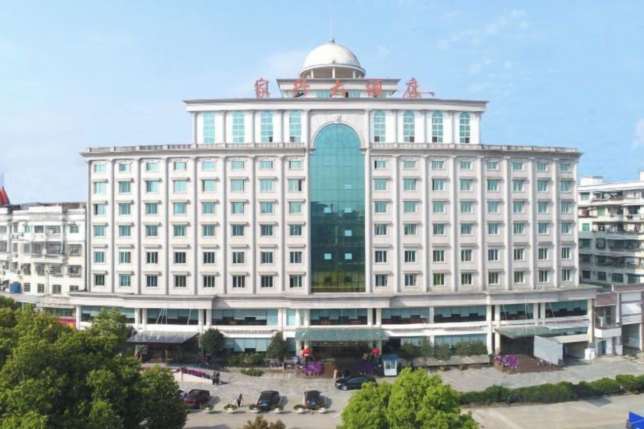 المنشأة من الخارج