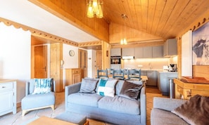 Living area - THE Gypsum Chalets C10 (Les Belleville)