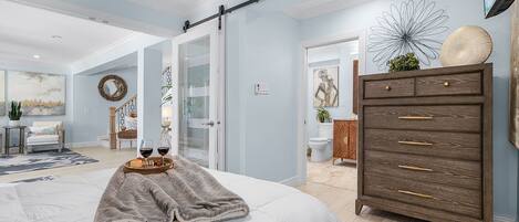 4 bedrooms, iron/ironing board, free WiFi, bed sheets