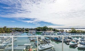 Marina - Marina Retreat Getaway (City of Moreton Bay)