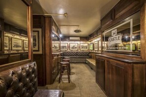 Bar (en la propiedad)