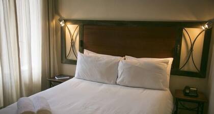 Hotel 224 & Apartments